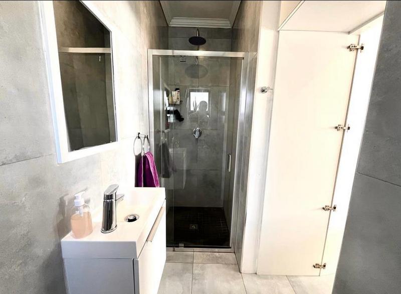 3 Bedroom Property for Sale in Sandown Western Cape